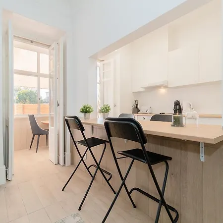 Apartment Beautiful & Cosy 2bed In Ajuda *