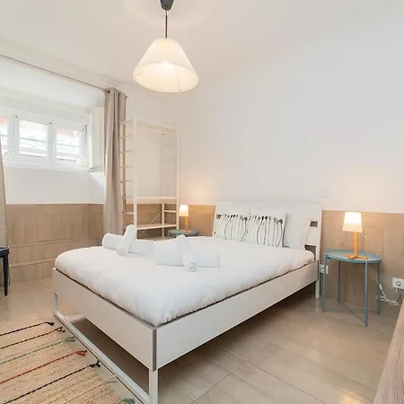 Beautiful & Cosy 2bed In Ajuda