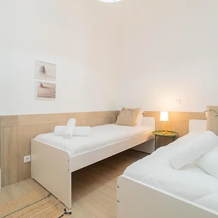 Beautiful & Cosy 2bed In Ajuda Appartement Lissabon